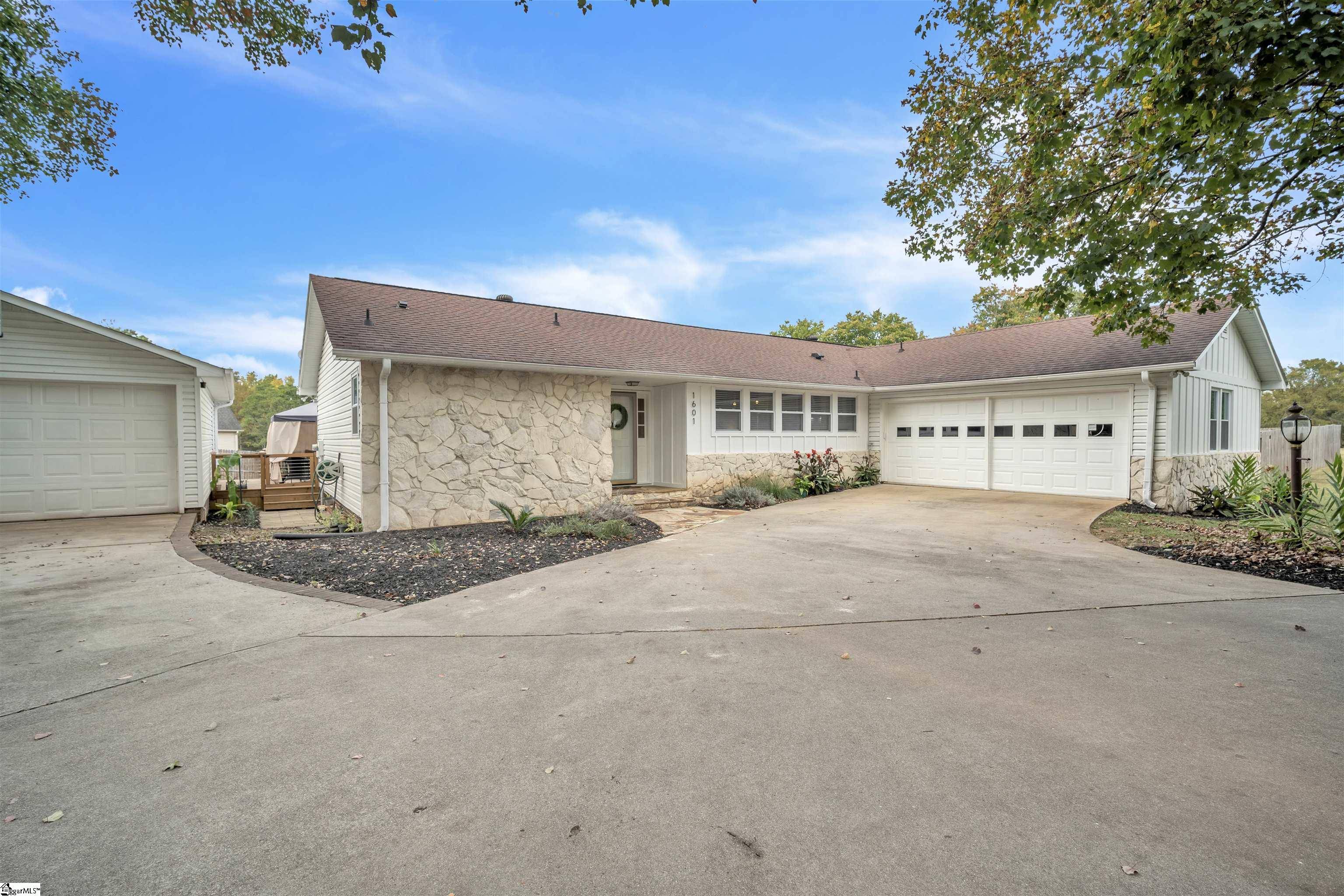 Pendleton, SC 29670,1601 Moorehead Place