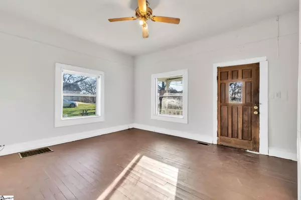 Spartanburg, SC 29303,330 Allen Street