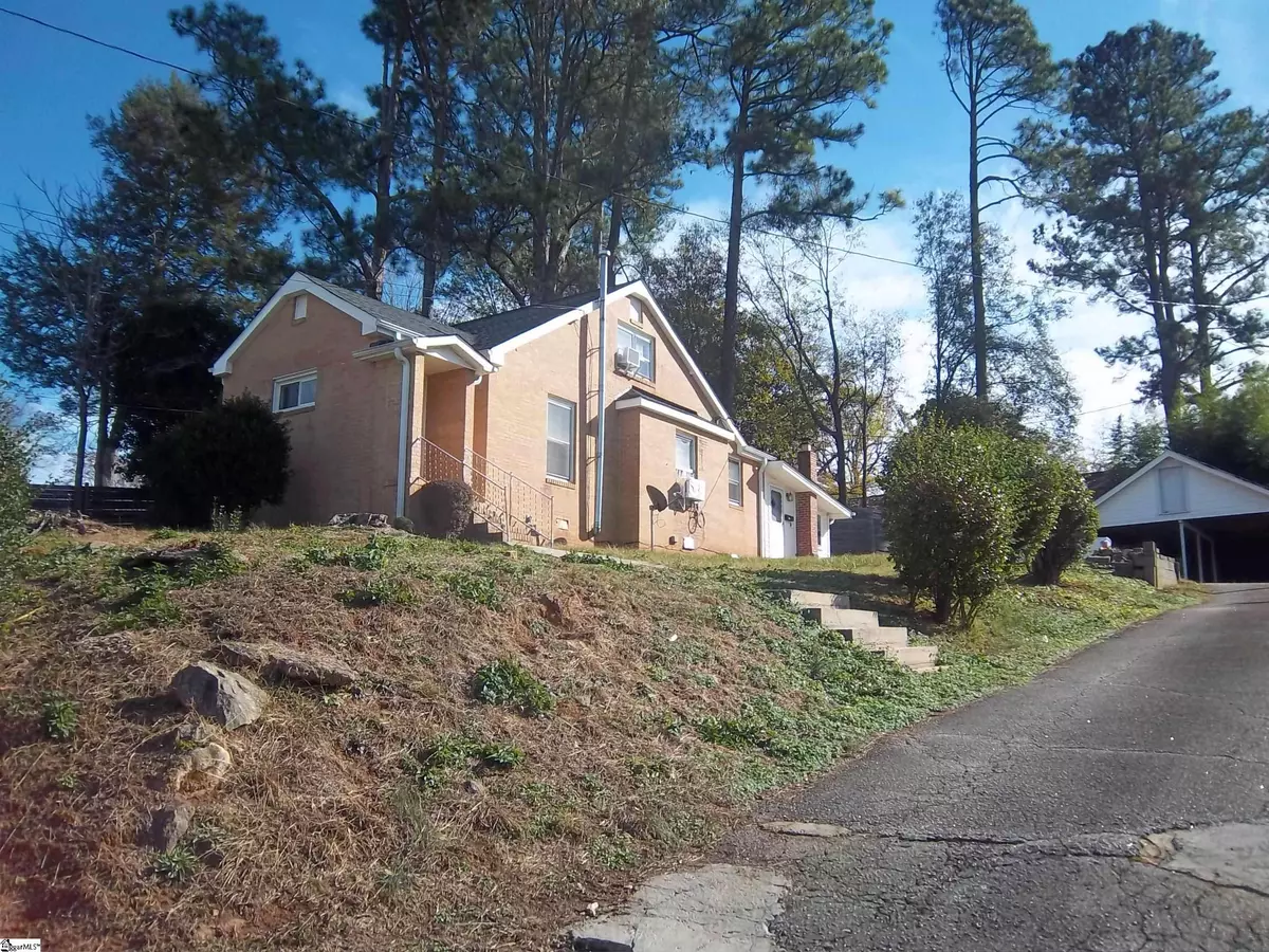 Easley, SC 29640,108 East B Avenue