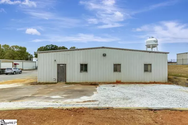 1223 New Hope Road, Anderson, SC 29625-5411