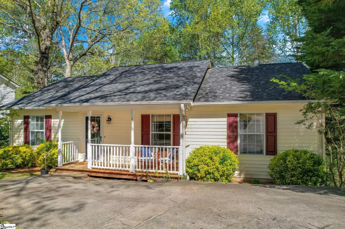 Taylors, SC 29687,1215 Winding Way