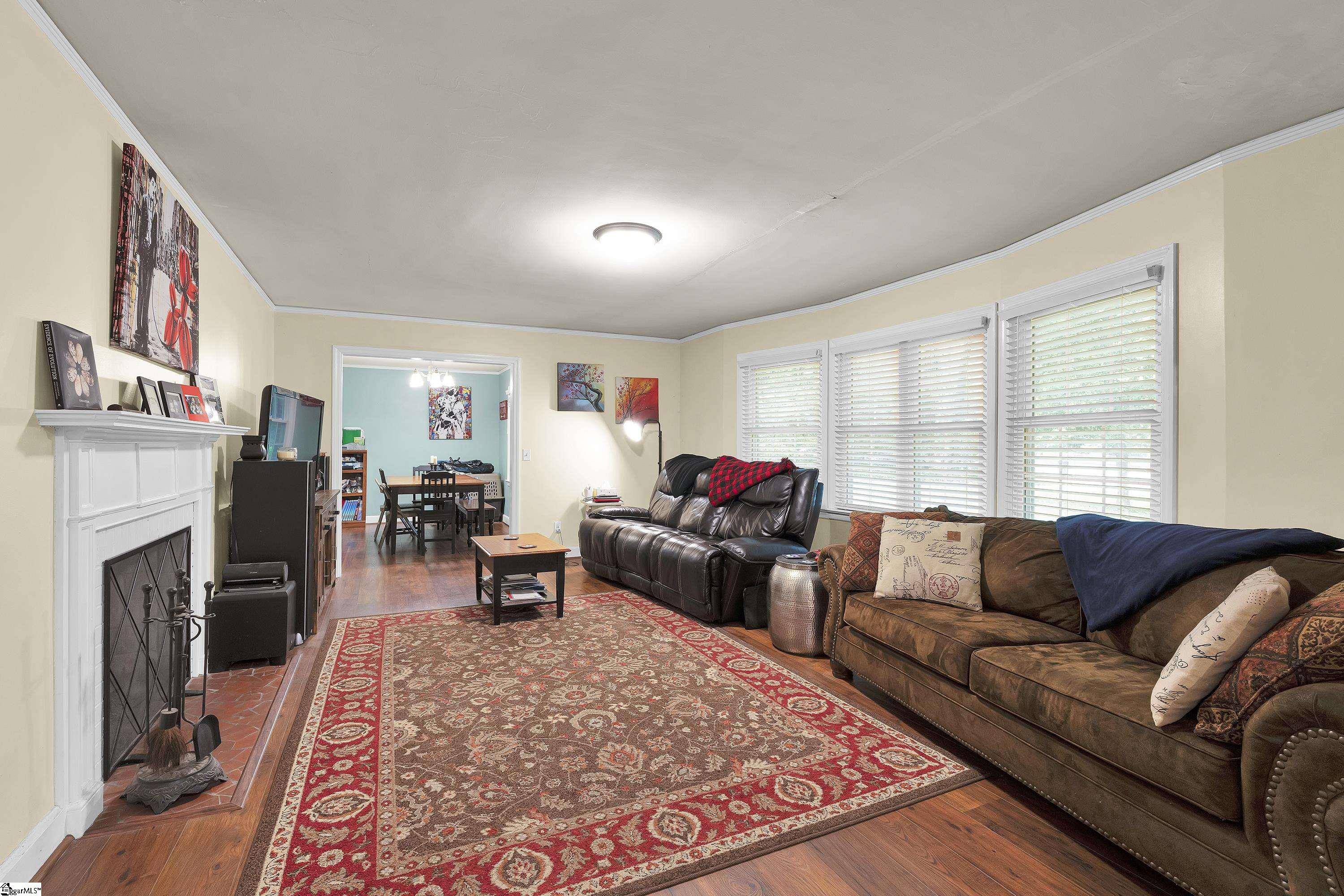 Simpsonville, SC 29681,1304 NE Main Street