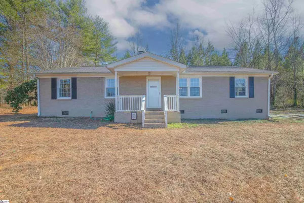 1121 Wingo Road, Campobello, SC 29322