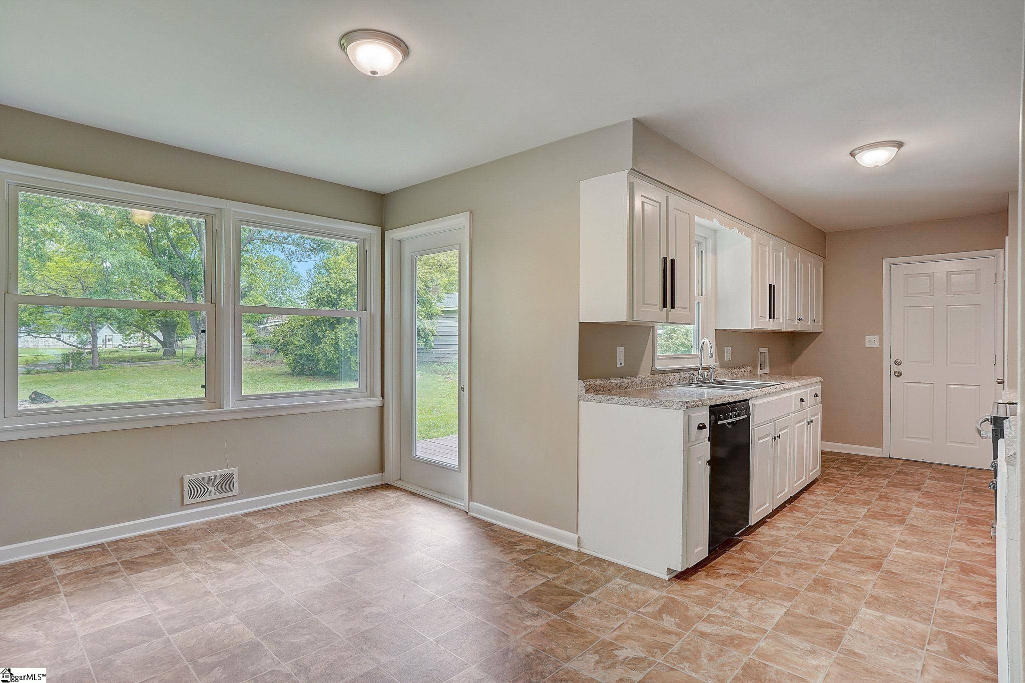 Spartanburg, SC 29302,118 Continental Drive