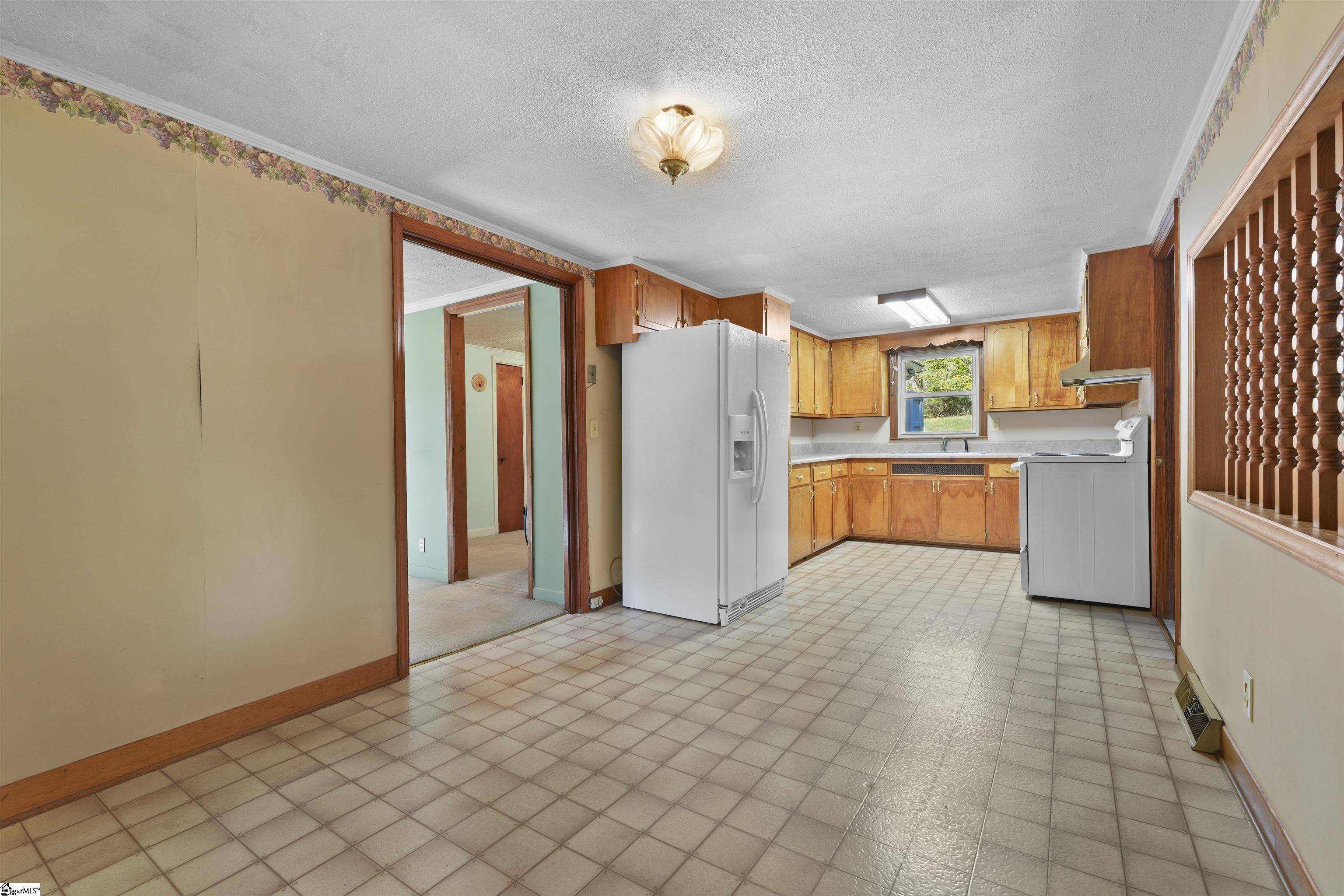 Six Mile, SC 29682,206 John Holliday Road