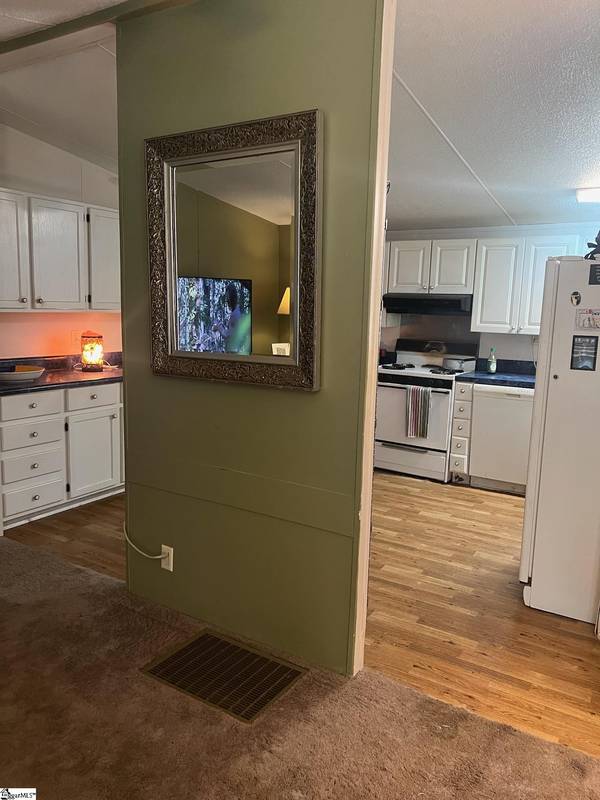 Spartanburg, SC 29301,170 S Blackstock Road