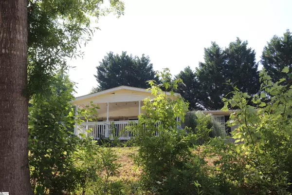 Easley, SC 29640,101 BEAVER POND Court