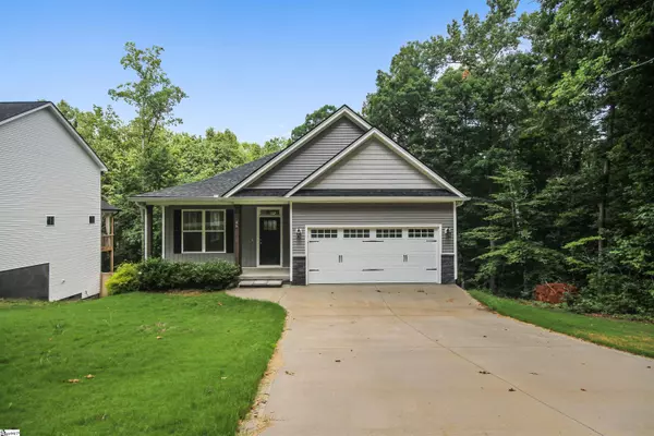 46 Cantrell Drive, Taylors, SC 29687