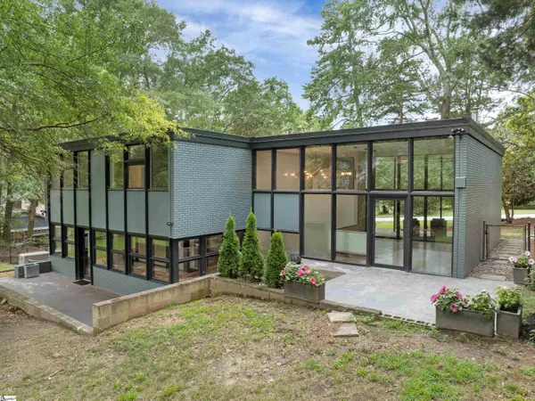 305 Botany Road, Greenville, SC 29615