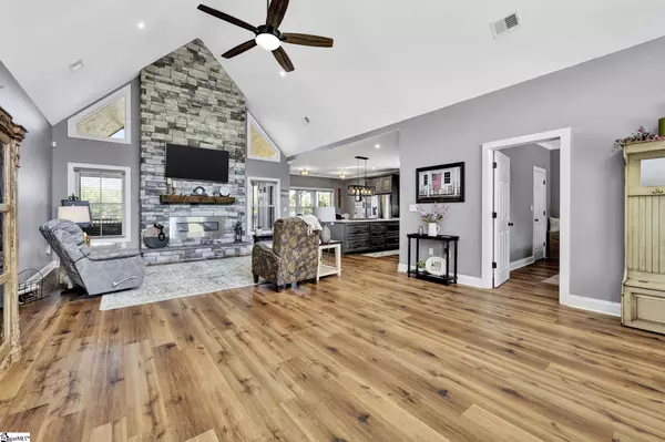 Abbeville, SC 29620,124 Edgewater Point