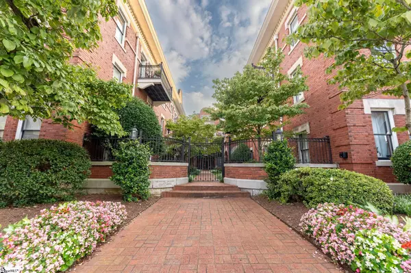 Greenville, SC 29601,400 E Washington Street