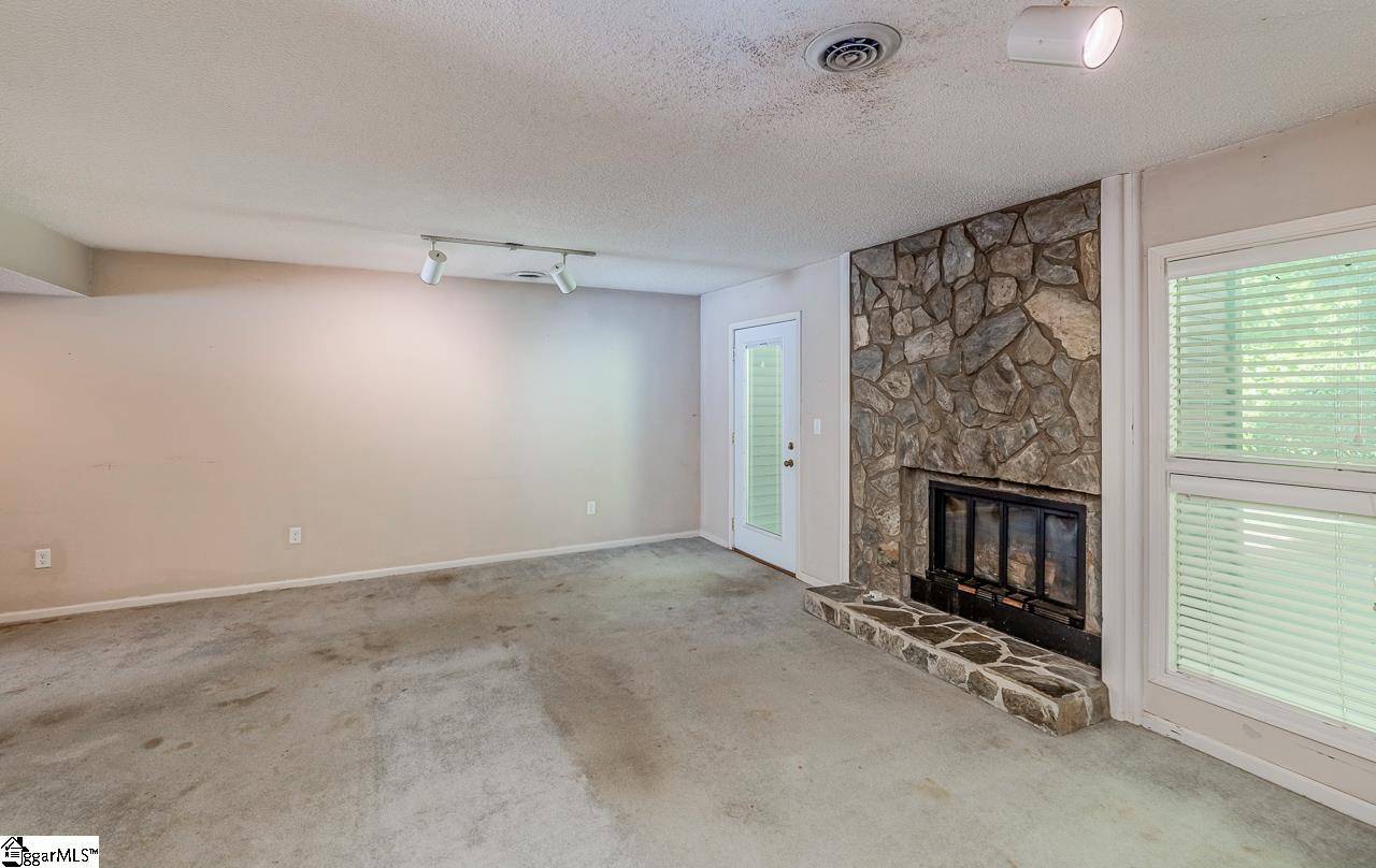 Taylors, SC 29687,150 Stallings Road