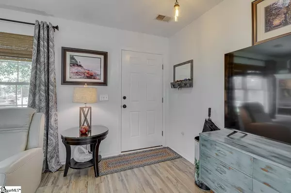 Simpsonville, SC 29680,307 Tripmont Court