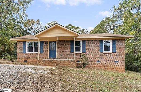 517 Piedmont Avenue, Clinton, SC 29325