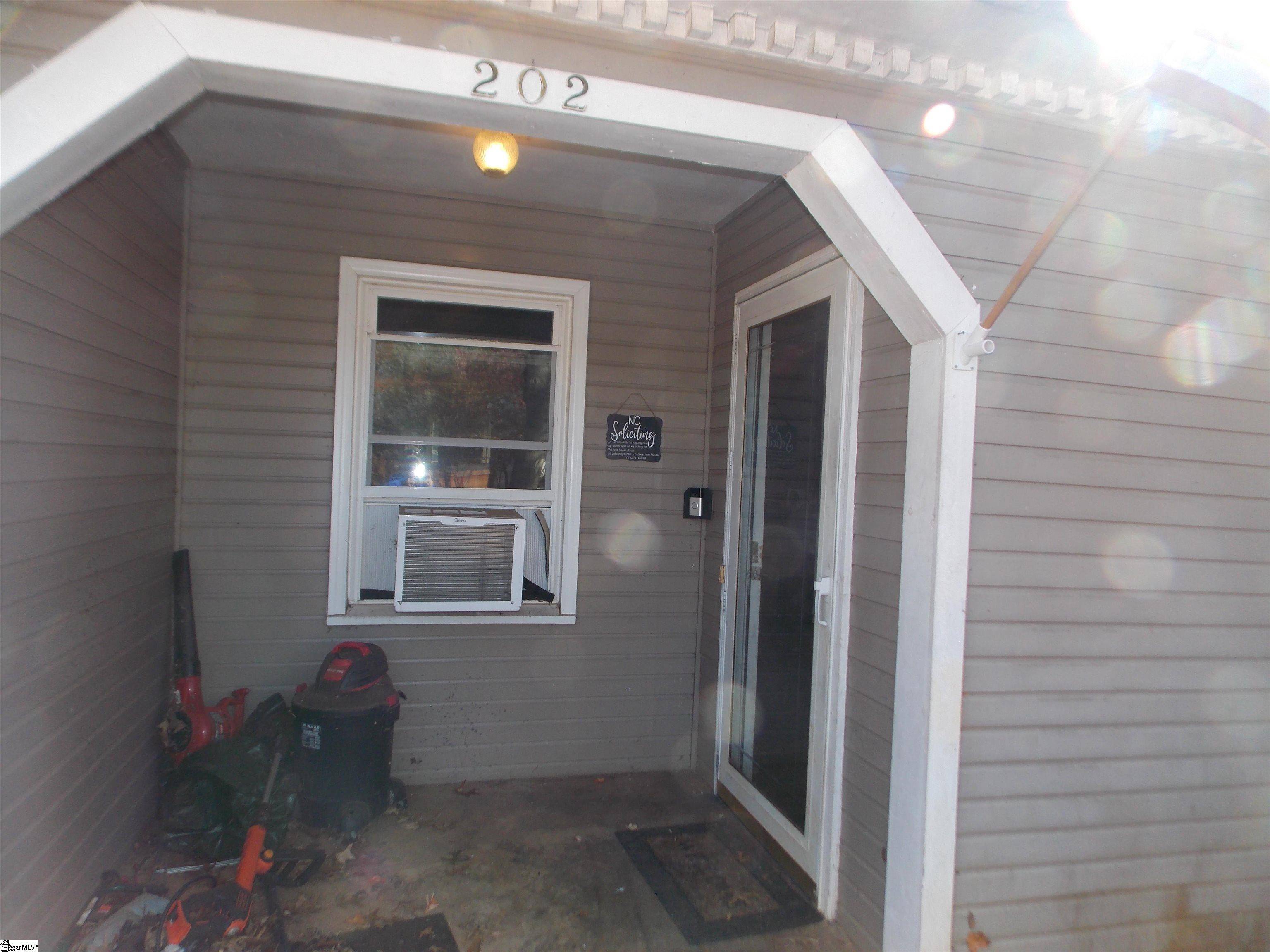 Simpsonville, SC 29681,202 Laurel Tree Lane