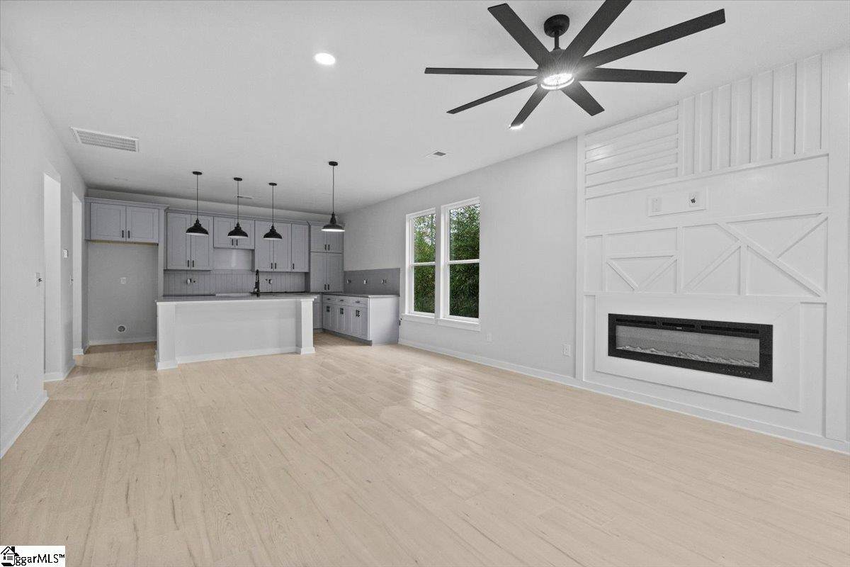 Chesnee, SC 29323,141 N Lee Street