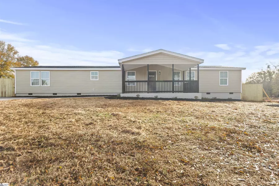 102 Turkey Trot Road, Williamston, SC 29697