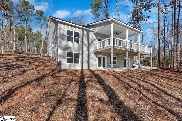 197 Riverbend Road, Fair Play, SC 29643