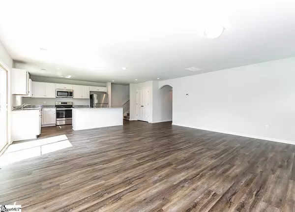 Moore, SC 29369,215 Kelly Farm Road