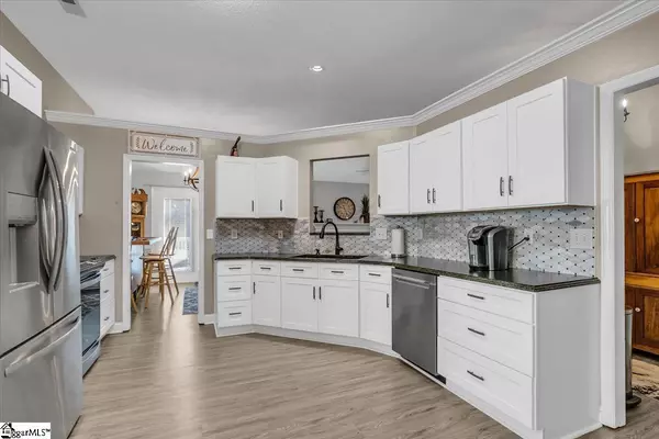 Simpsonville, SC 29680,17 Crossvine Way