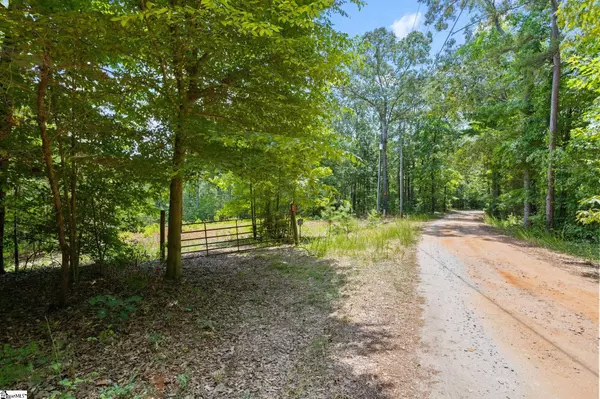 Starr, SC 29684,161 UTZ Lane