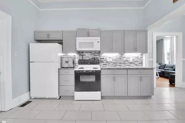 Greenwood, SC 29649,410 W Durst Avenue