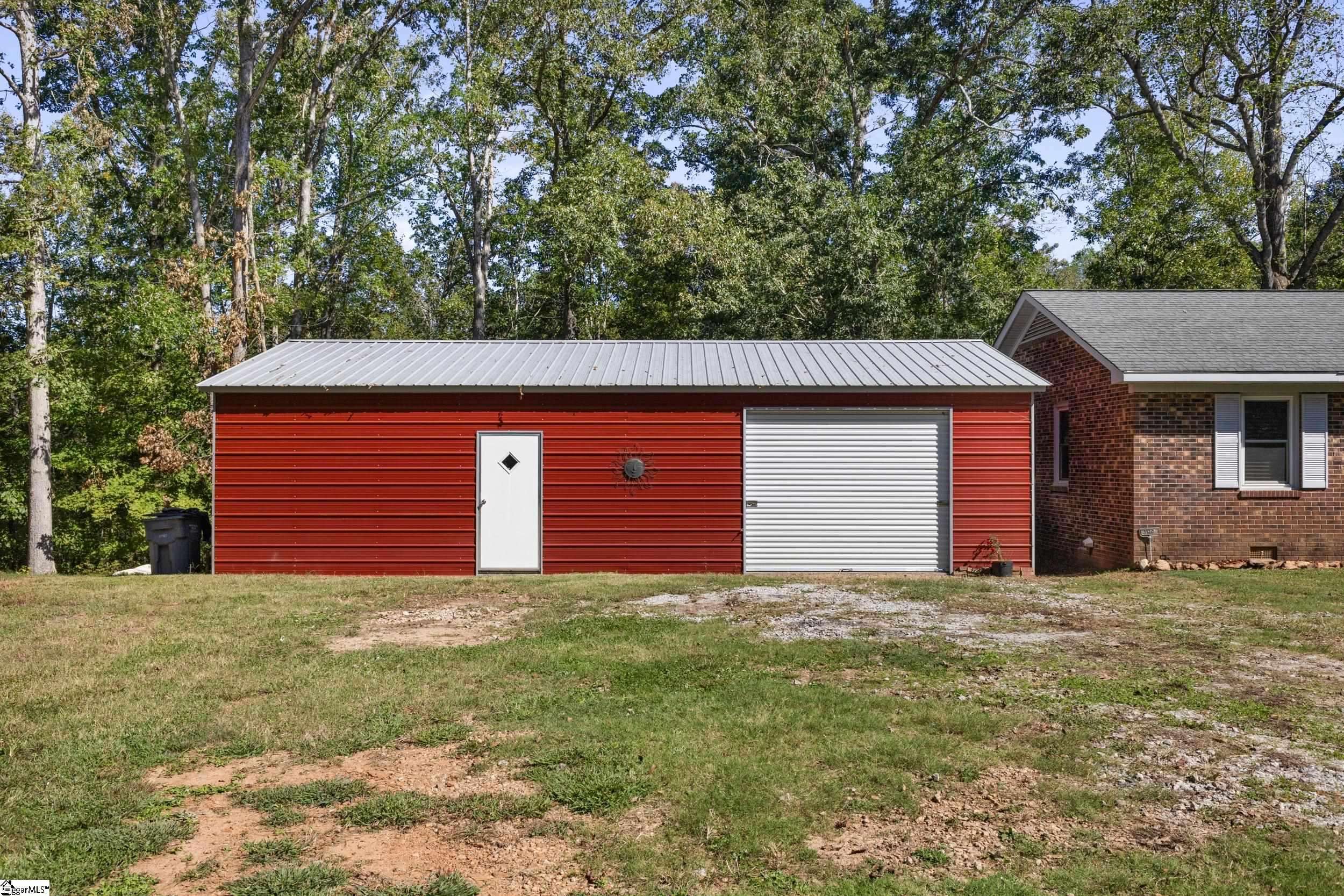 Greenville, SC 29611-2464,1120 Saluda Lake Road