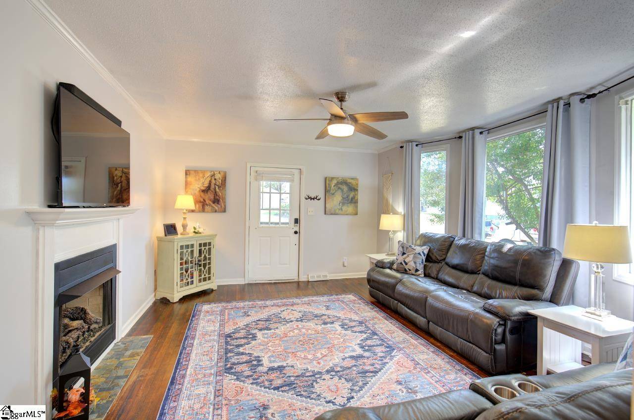 Lyman, SC 29365,7 Lawrence Street