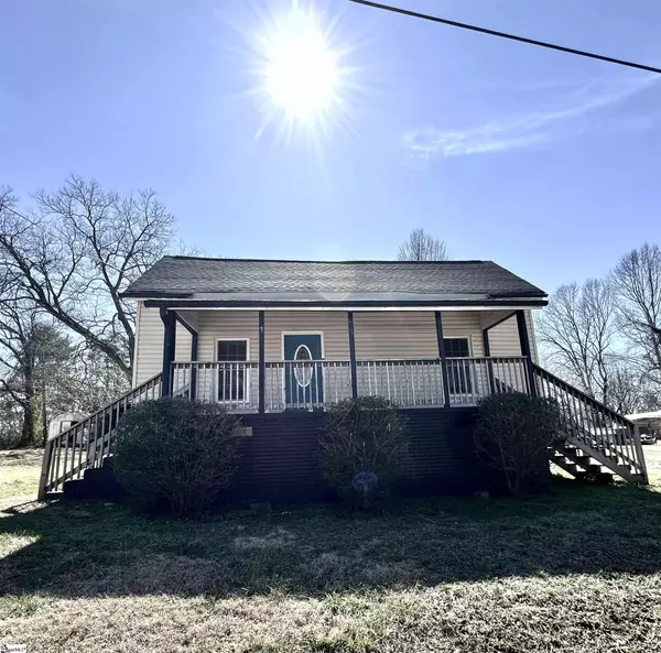 7 HUNT Avenue, Liberty, SC 29657