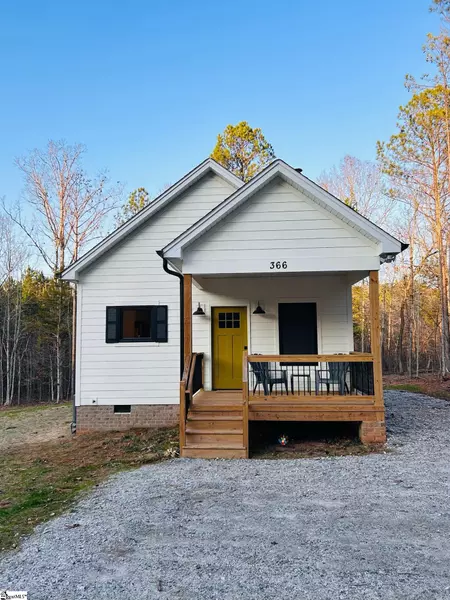 366 Skippers Lodge Drive, Cross Hill, SC 29332