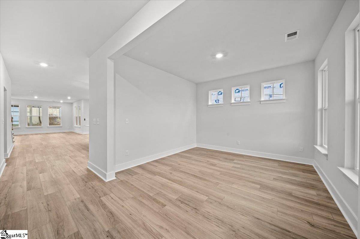 Inman, SC 29349,13030 Black Walnut Way