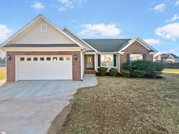 117 Dark Wood Court, Woodruff, SC 29388