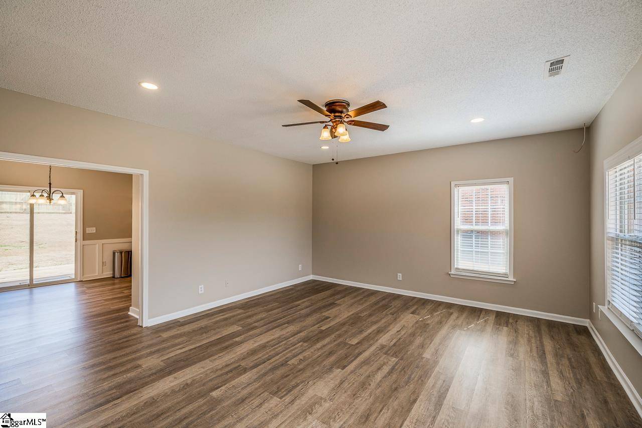 Simpsonville, SC 29681,812 Palomino Court