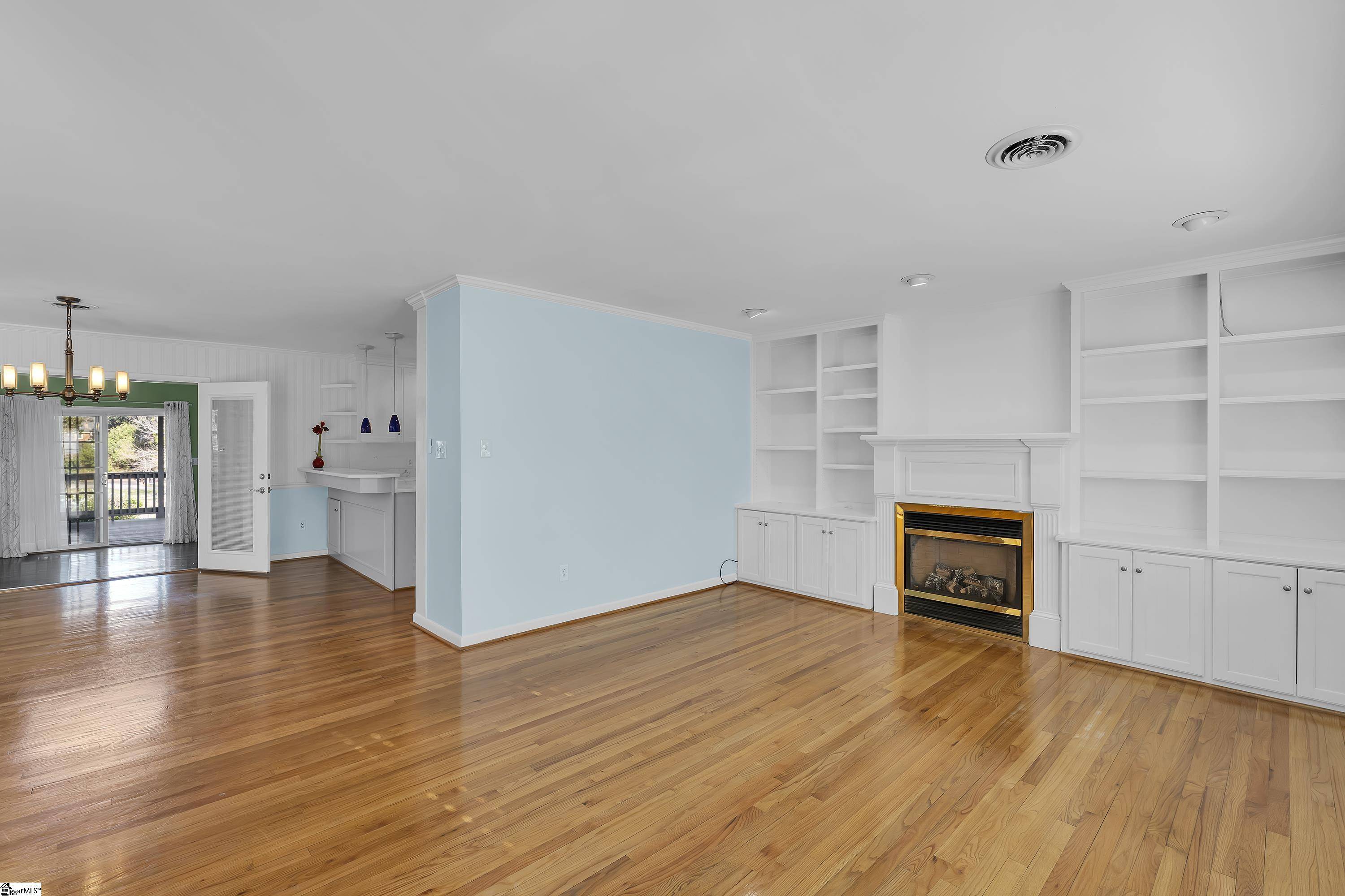 Spartanburg, SC 29307,136 Clemson Street