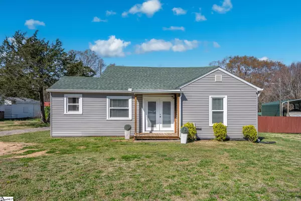 19145 N 221 Highway, Laurens, SC 29360