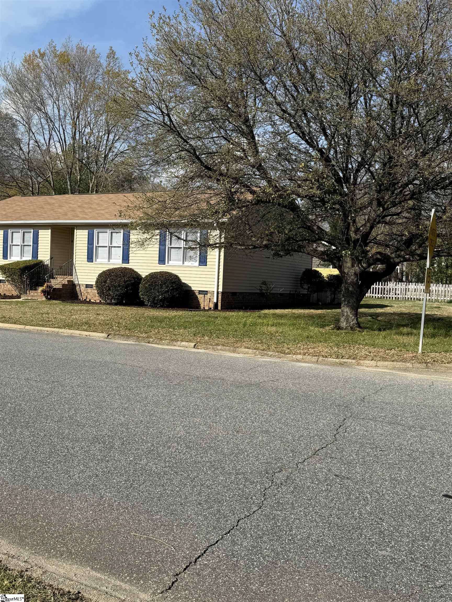 Taylors, SC 29687,1 Gunstown Circle