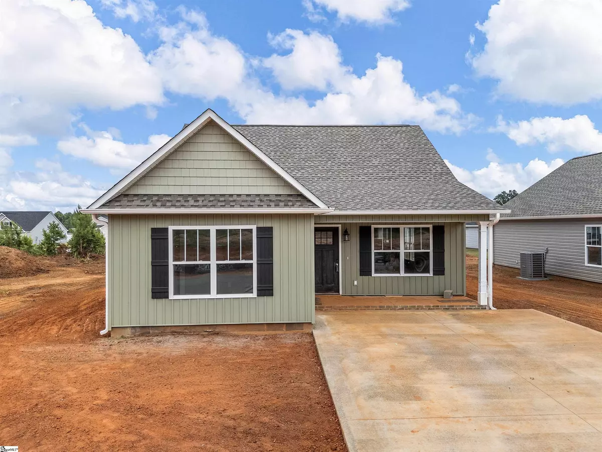 Spartanburg, SC 29301,533 Molly Parker Lane