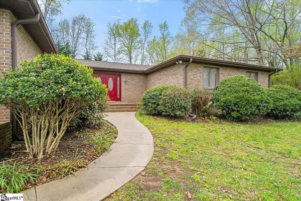 Simpsonville, SC 29681,106 Clingmore Court