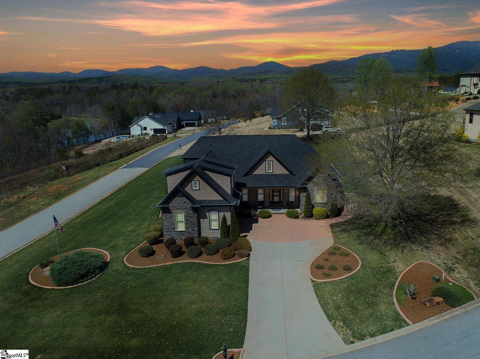 Taylors, SC 29687,101 Deer Thicket Way