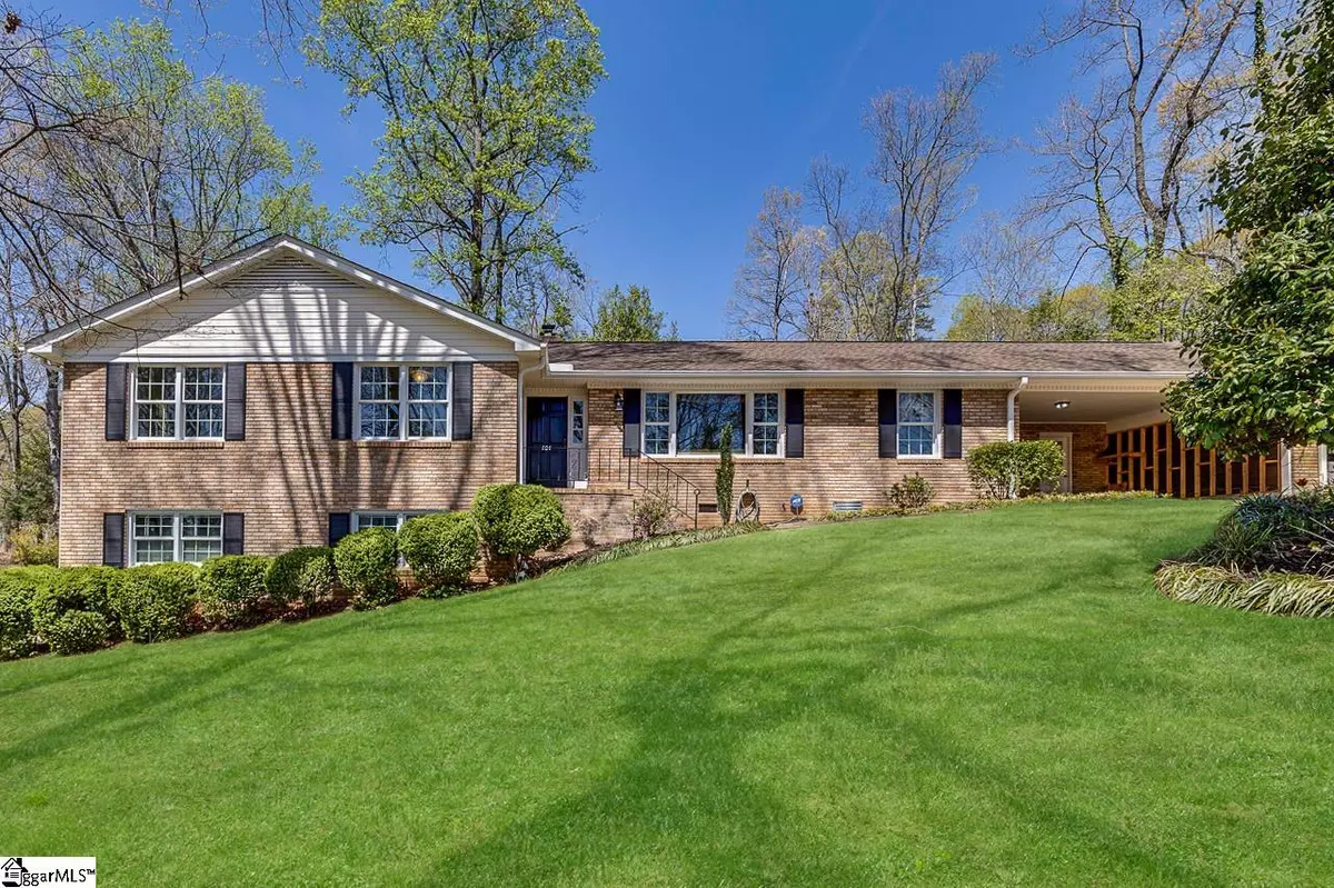Taylors, SC 29687,404 Holly Road
