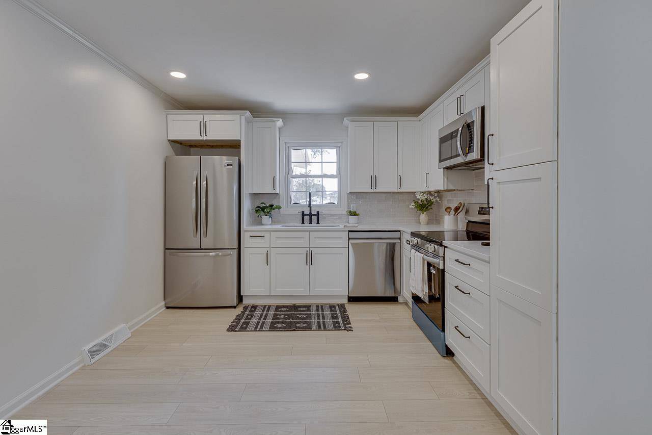 Williamston, SC 29697,141 Breazeale Drive
