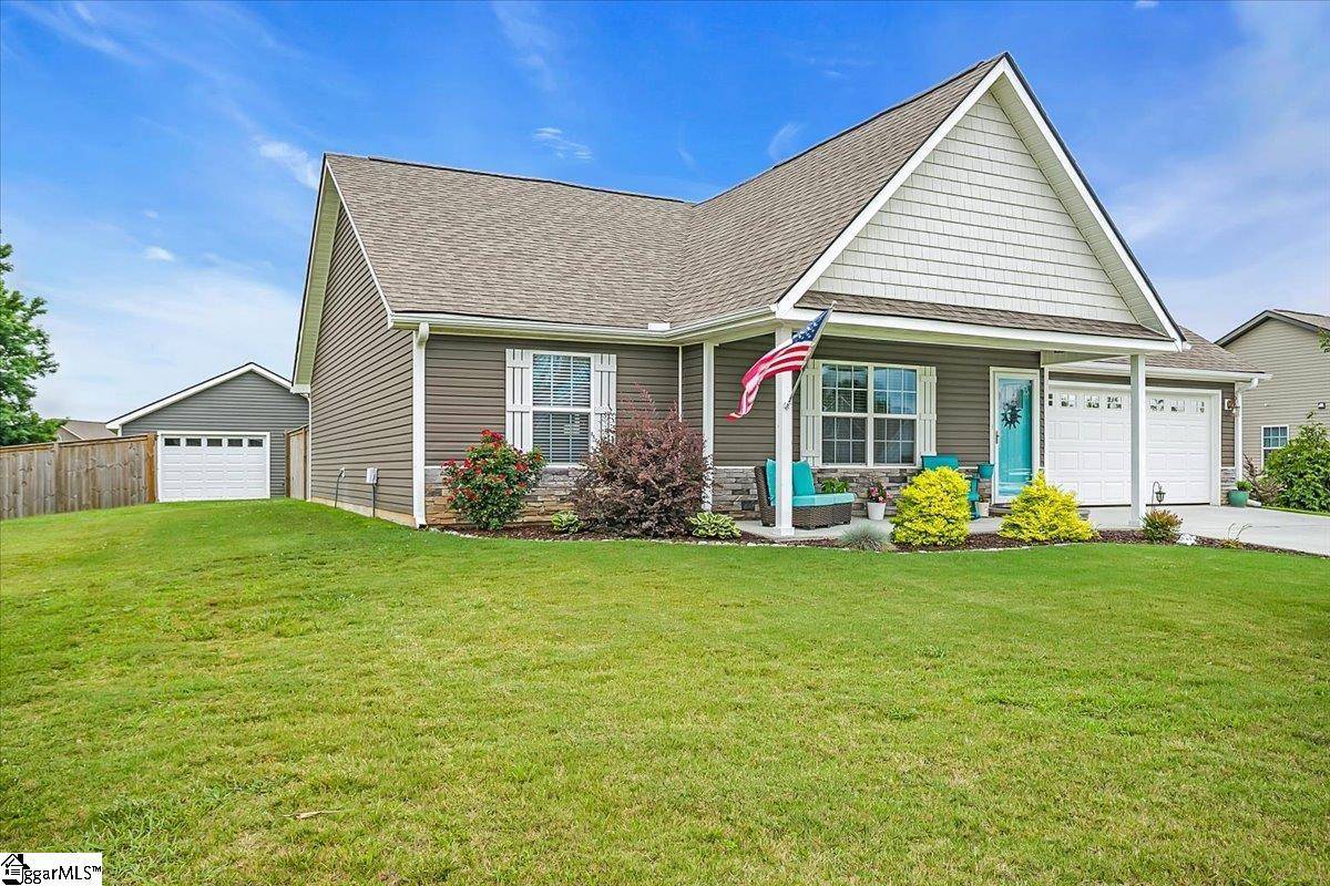 407 Braeburn Fields Court, Inman, SC 29349