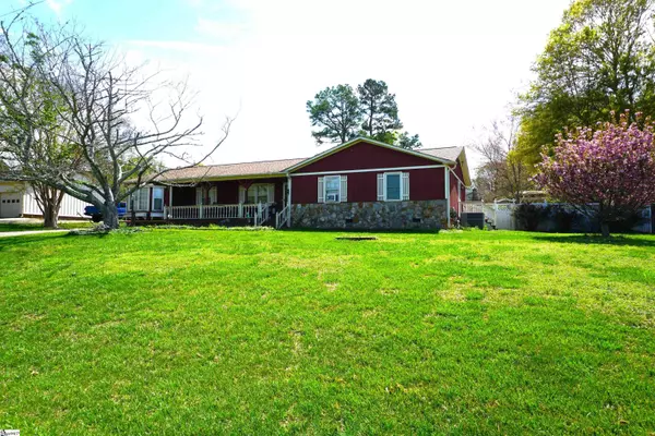 Piedmont, SC 29673,1135 Tall Oaks Circle