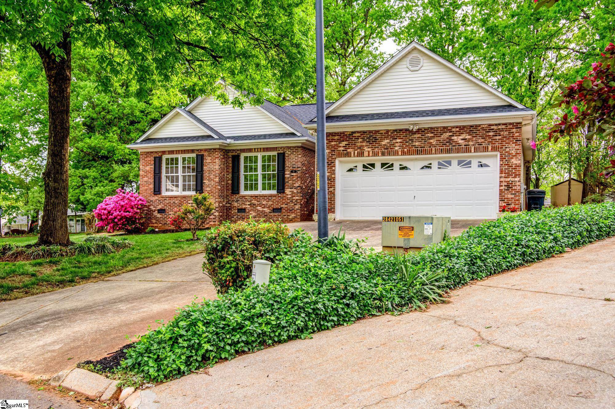 Simpsonville, SC 29681,15 Red Cedar Court