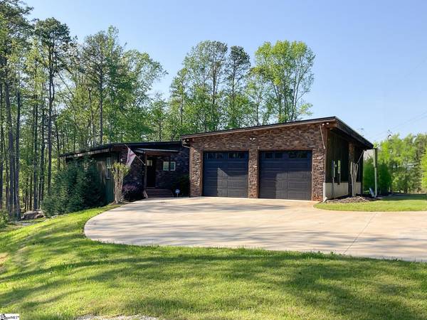 676 N Port Bass Drive, Fair Play, SC 29643-2042