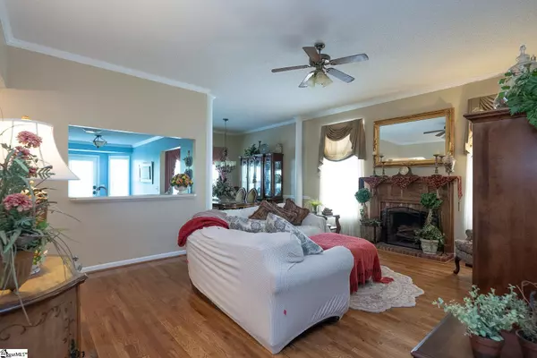 Taylors, SC 29687,38 River Park Lane