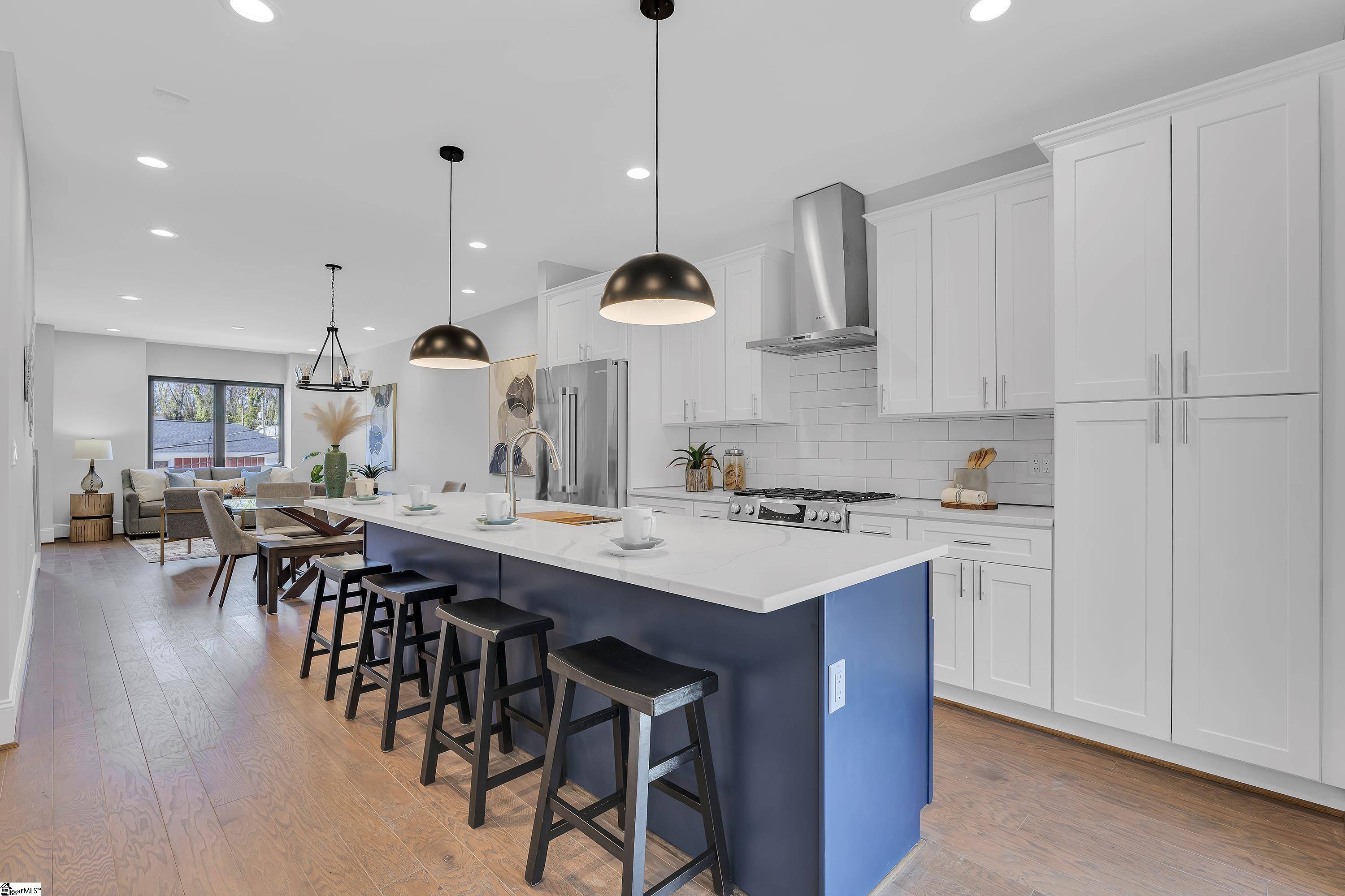Greenville, SC 29601,17 Conwell Street