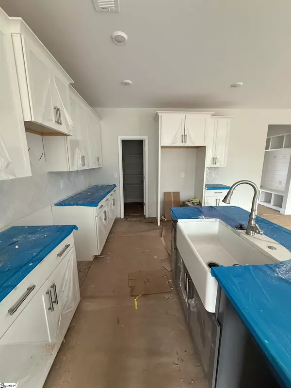 Simpsonville, SC 29681,10 Gressette Place