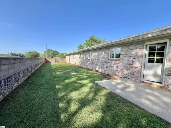 Pickens, SC 29671,122 Mountainview Drive