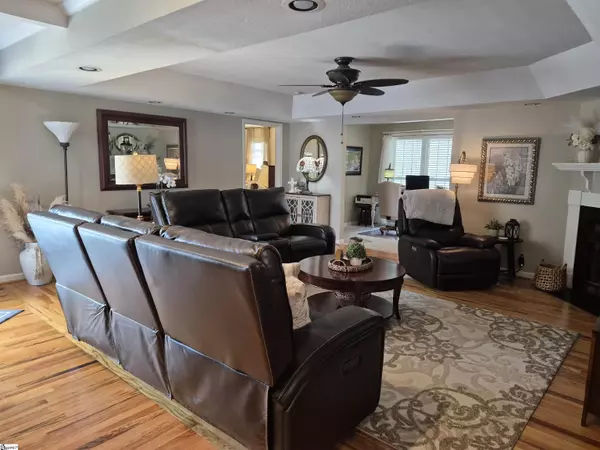 Landrum, SC 29356,620 Oak Grove Road